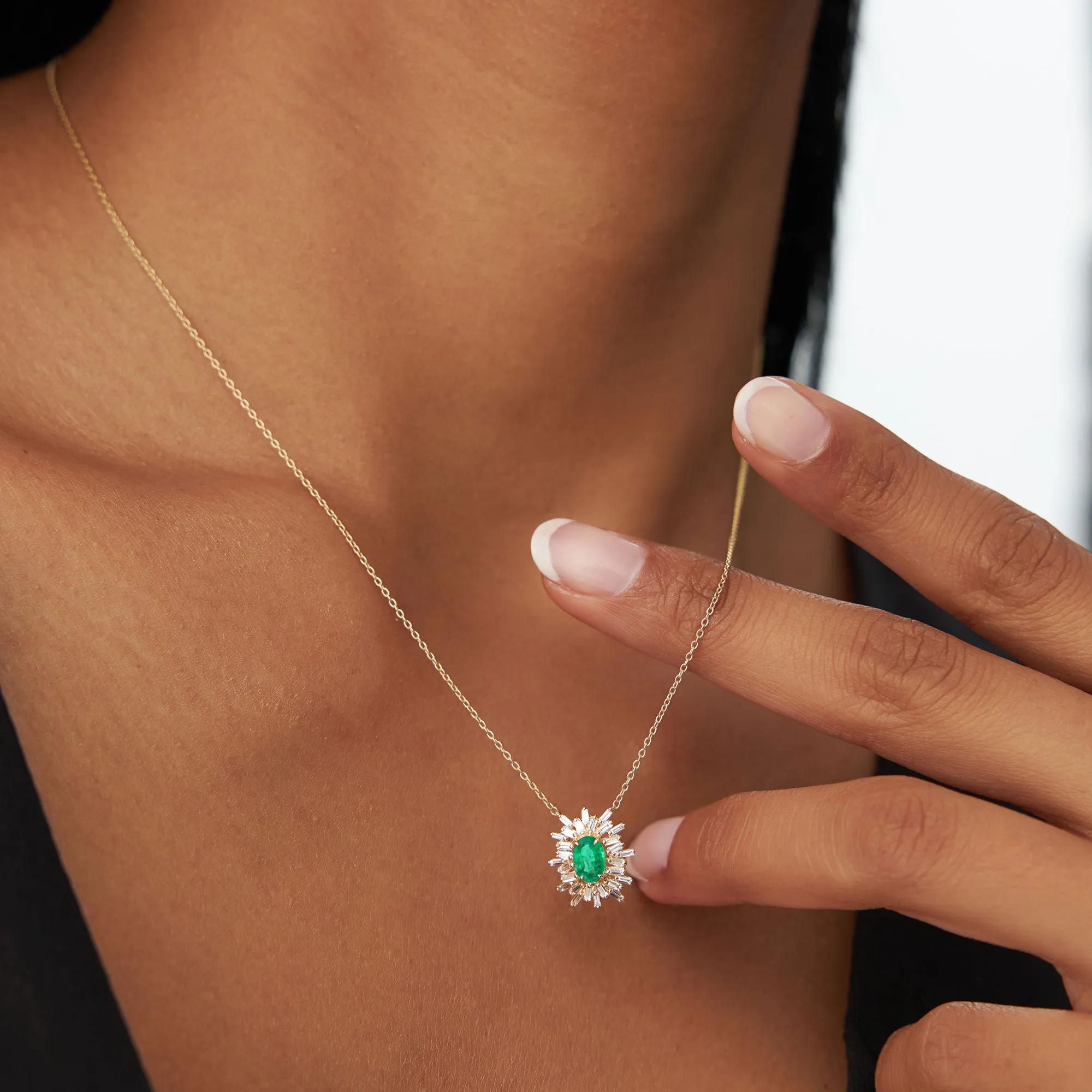 14k Oval Shape Emerald Necklace with Ballerina Baguettes