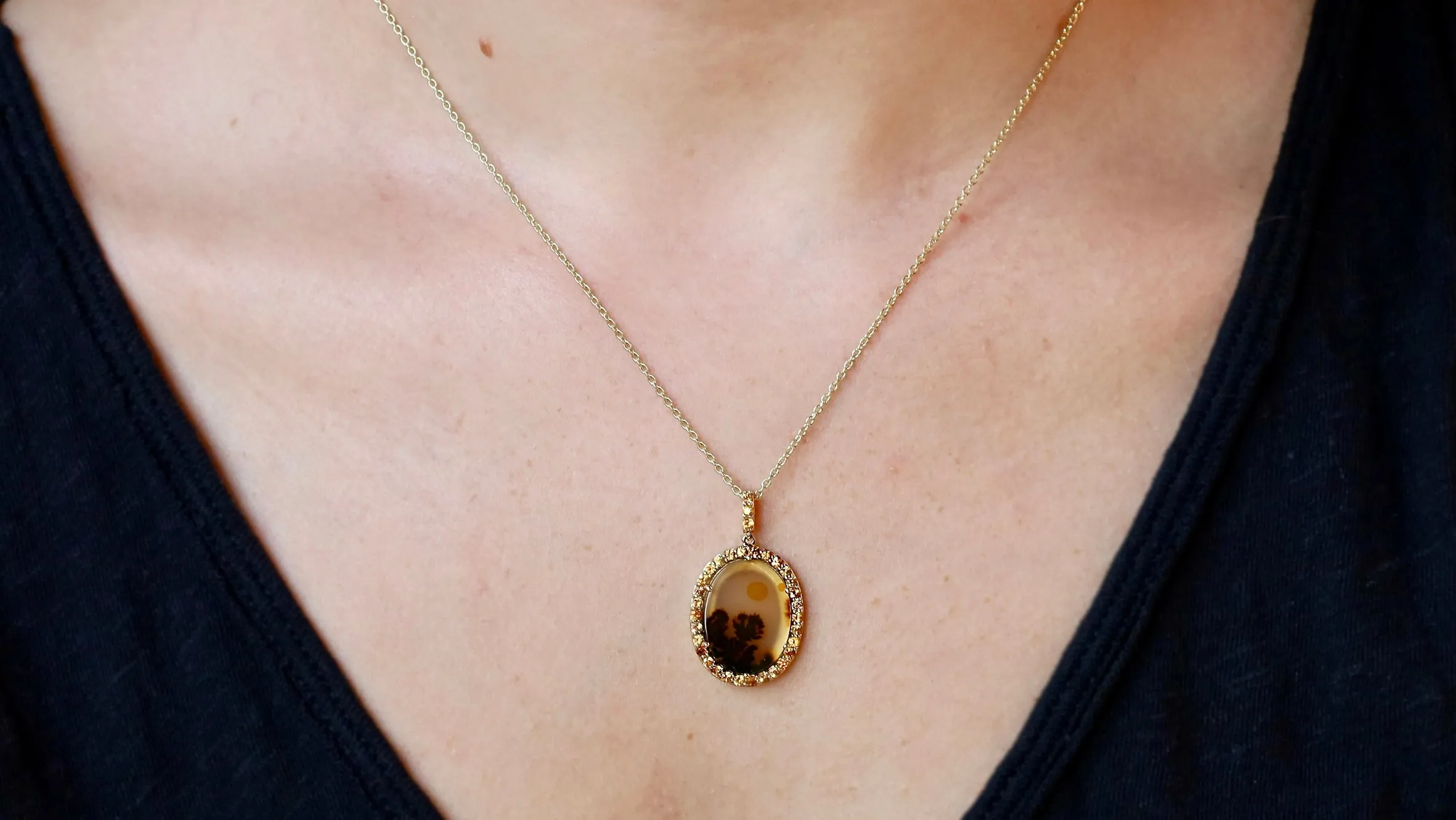 14K Yellow Gold Custom Design One-Of-A-Kind Oval Picture Agate w/ Orange Sapphire Accent 18" Necklace