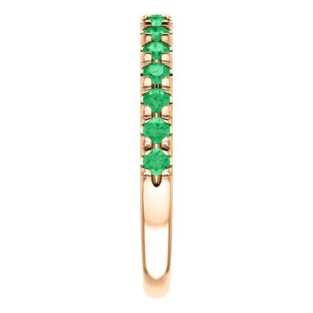 14KT GOLD 0.60 CTW EMERALD FRENCH-SET ANNIVERSARY BAND