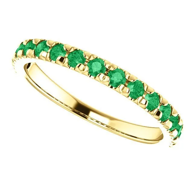 14KT GOLD 0.60 CTW EMERALD FRENCH-SET ANNIVERSARY BAND