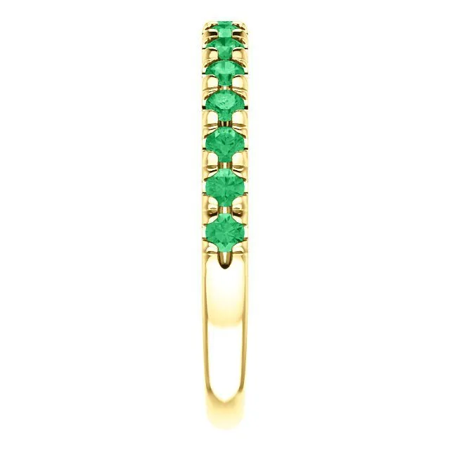 14KT GOLD 0.60 CTW EMERALD FRENCH-SET ANNIVERSARY BAND