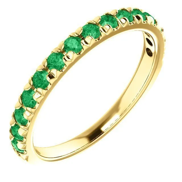 14KT GOLD 0.60 CTW EMERALD FRENCH-SET ANNIVERSARY BAND