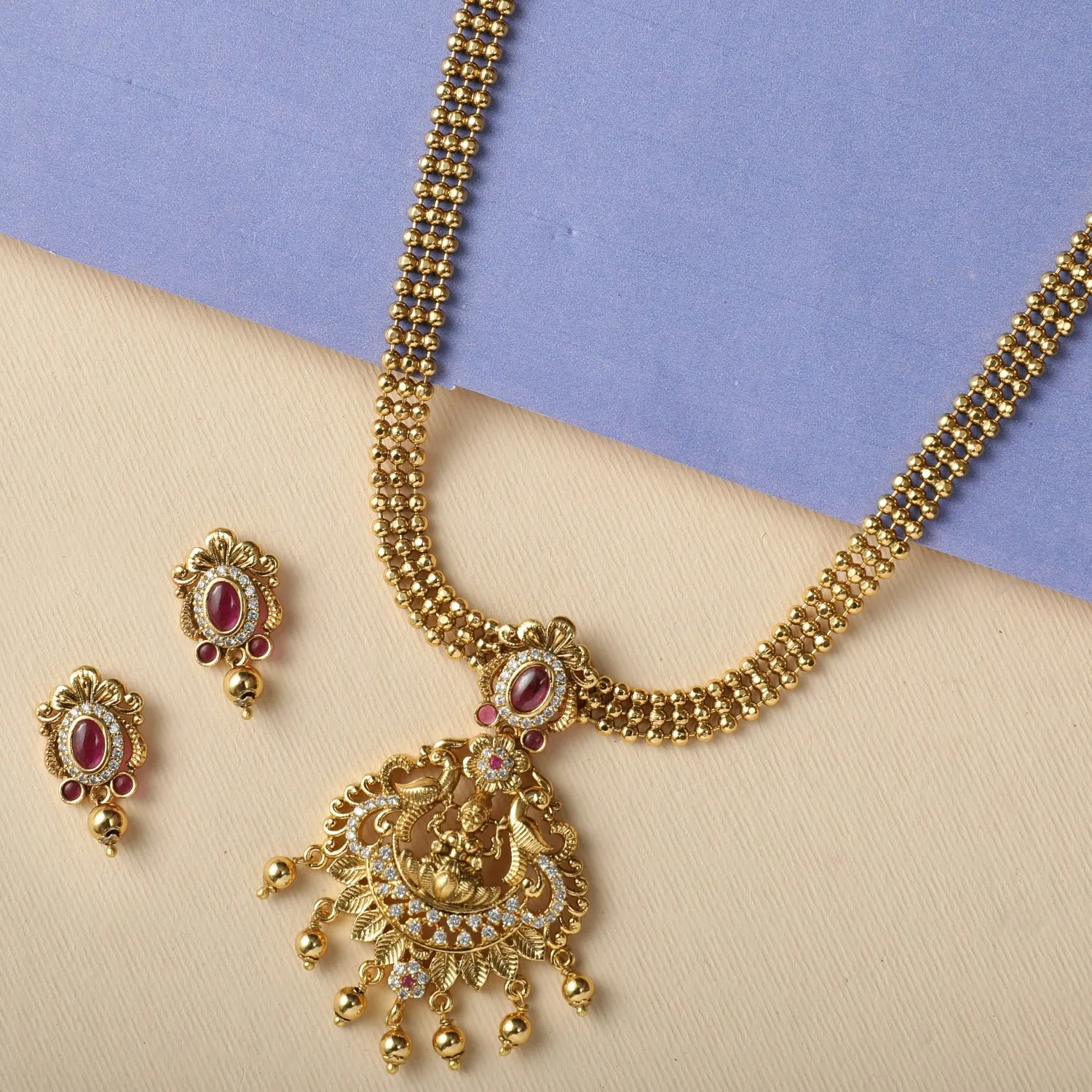 Anuka Antique Necklace Set