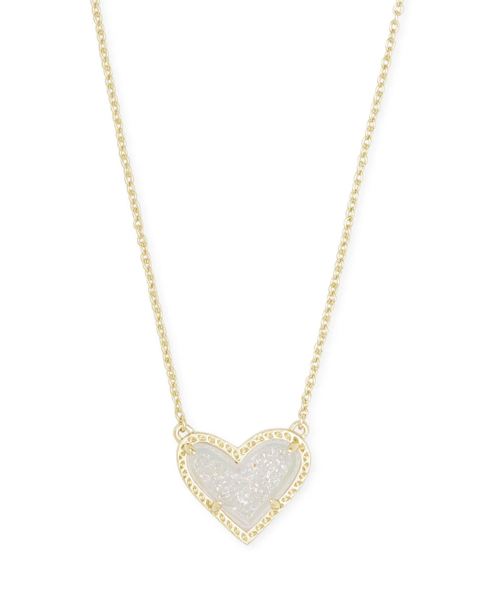 Ari Heart Short Pendant