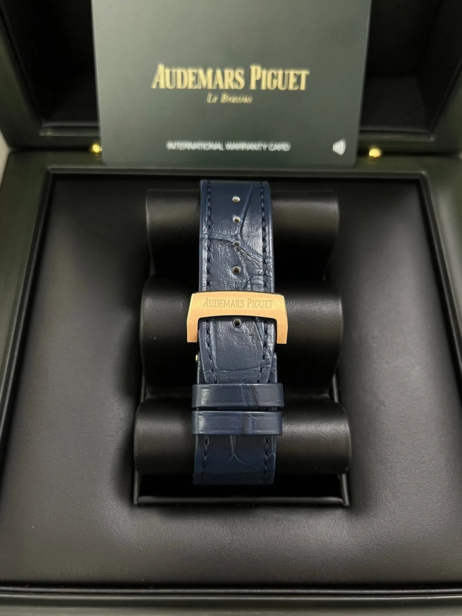 Audemars Piguet ROYAL OAK SELFWINDING CHRONOGRAPH “50TH ANNIVERSARY” BLUE STRAP BLUE DIAL (Ref # 26240OR.OO.D315CR.01)