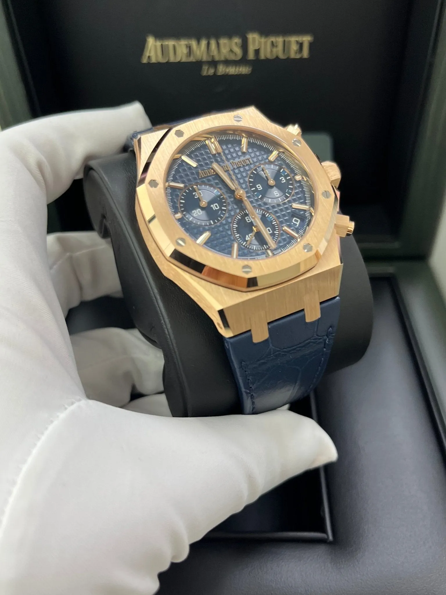 Audemars Piguet ROYAL OAK SELFWINDING CHRONOGRAPH “50TH ANNIVERSARY” BLUE STRAP BLUE DIAL (Ref # 26240OR.OO.D315CR.01)