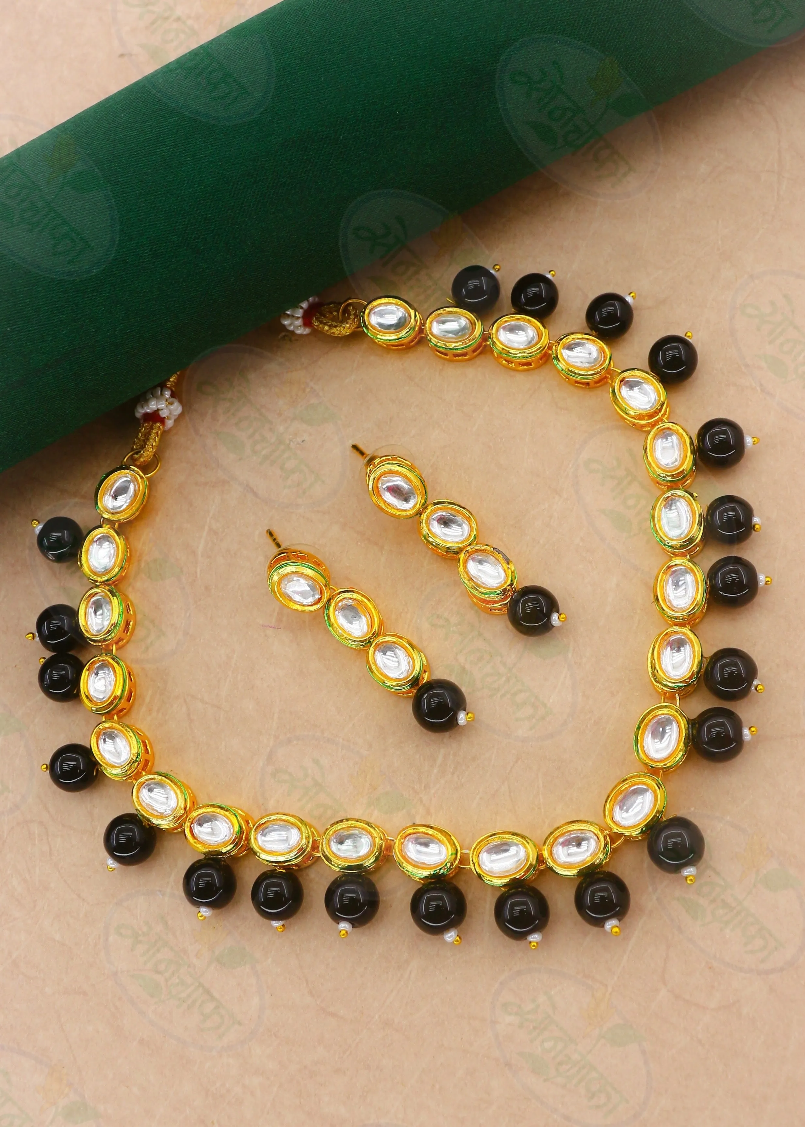 BEAUTIFUL KUNDAN NECKLACE