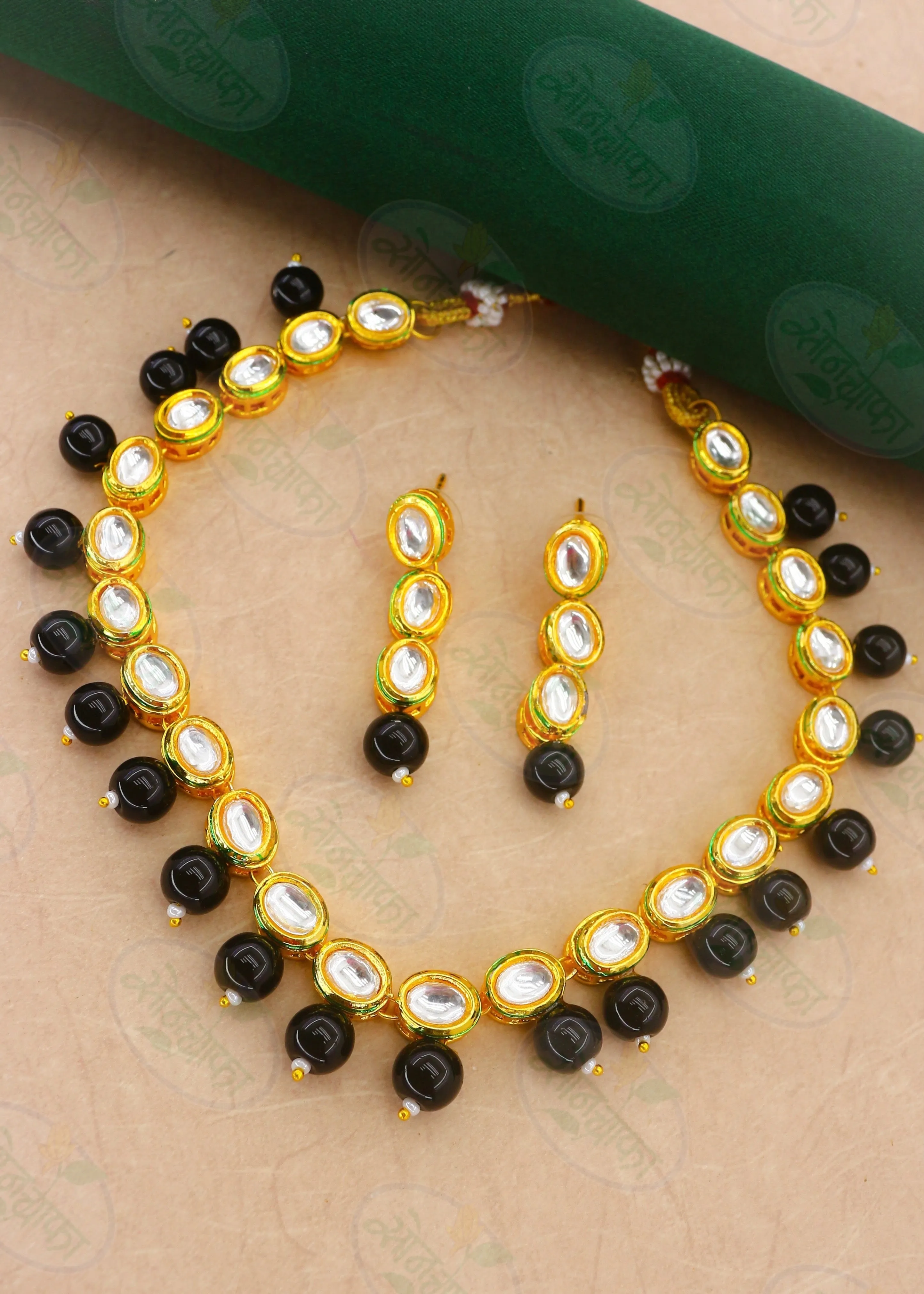 BEAUTIFUL KUNDAN NECKLACE