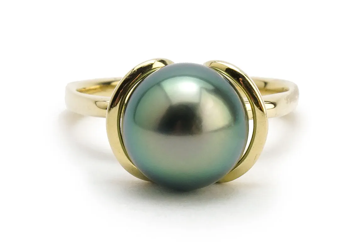 Glorious Green Tahitian Pearl Petal Ring