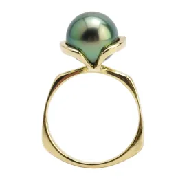 Glorious Green Tahitian Pearl Petal Ring