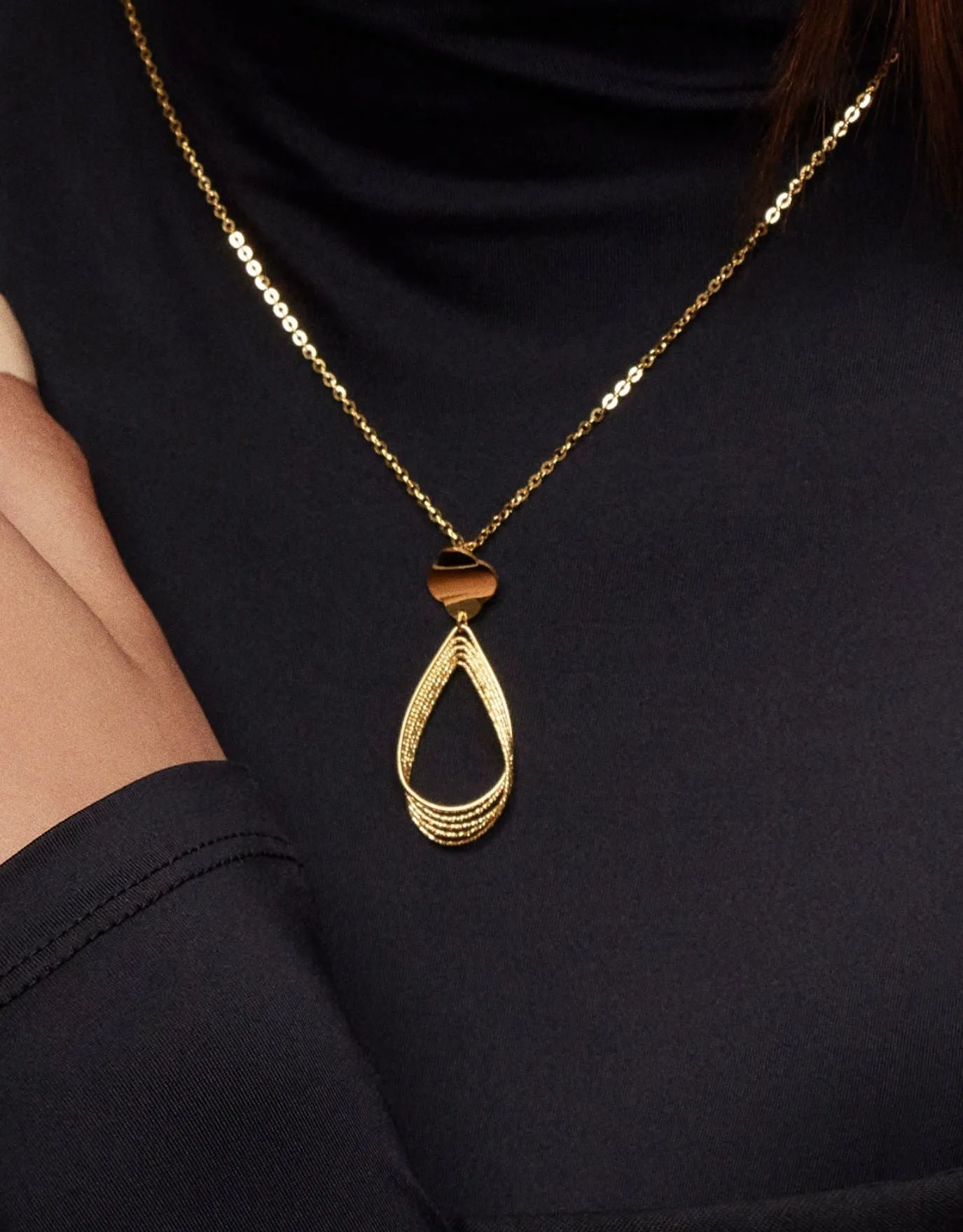 LVC 9IN Clover Teardrop 999 Gold Necklace