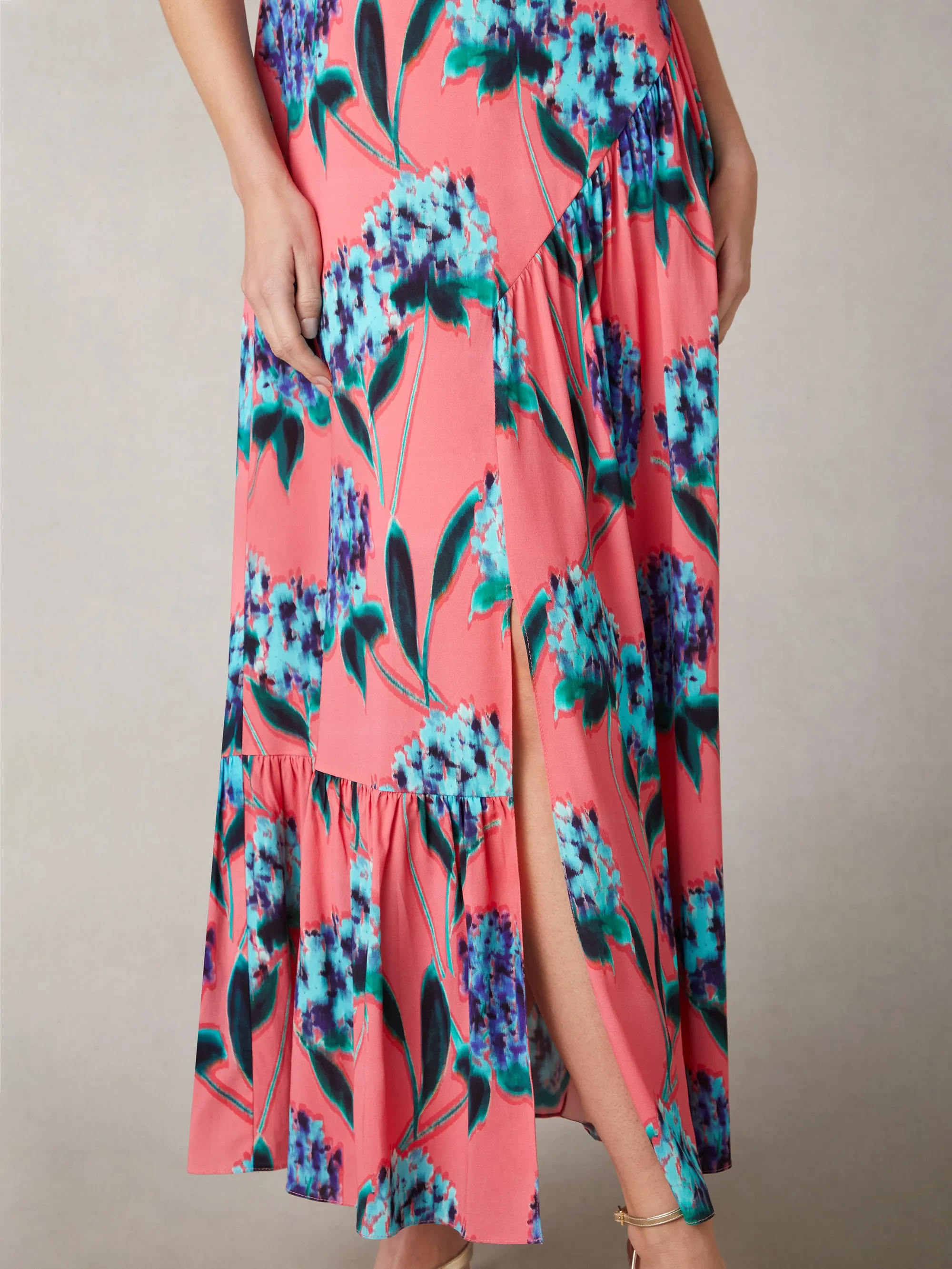 Scarlett Pink Floral Print Twist Neck Maxi Dress