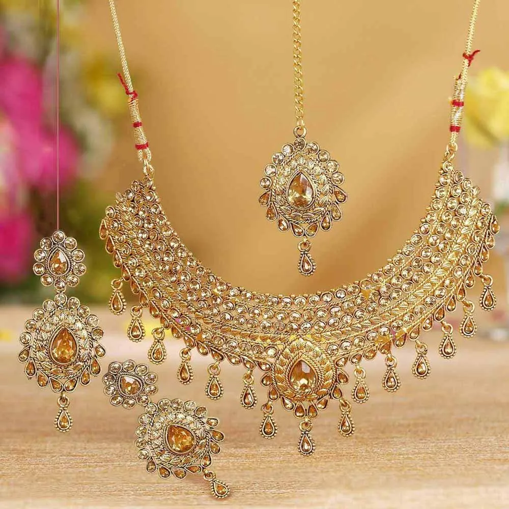 Sukkhi Attractive Choker Gold Plated Necklace Set for Women